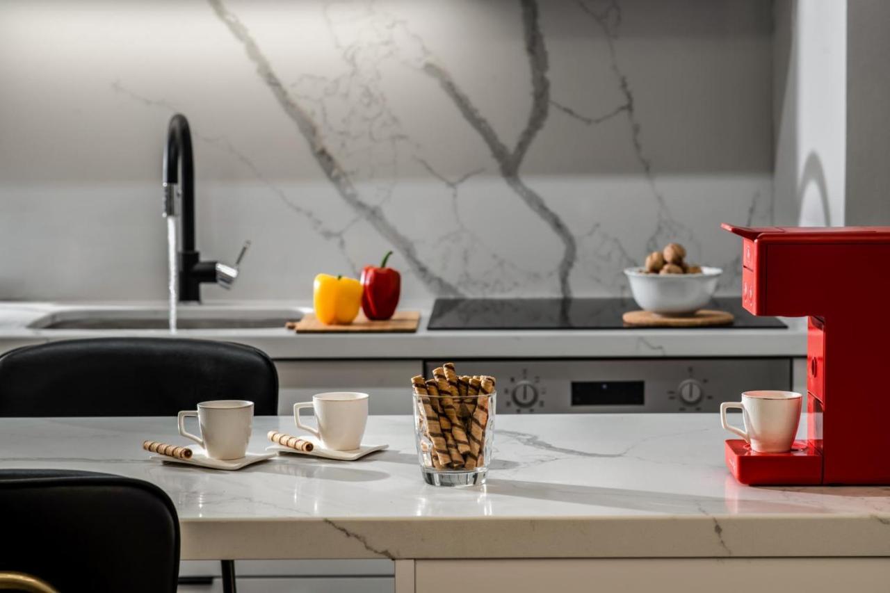 The Big Little One. Stylish & Convenient Apartment كاندية المظهر الخارجي الصورة