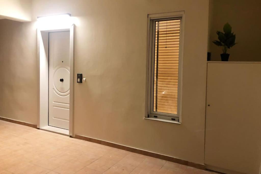 The Big Little One. Stylish & Convenient Apartment كاندية المظهر الخارجي الصورة